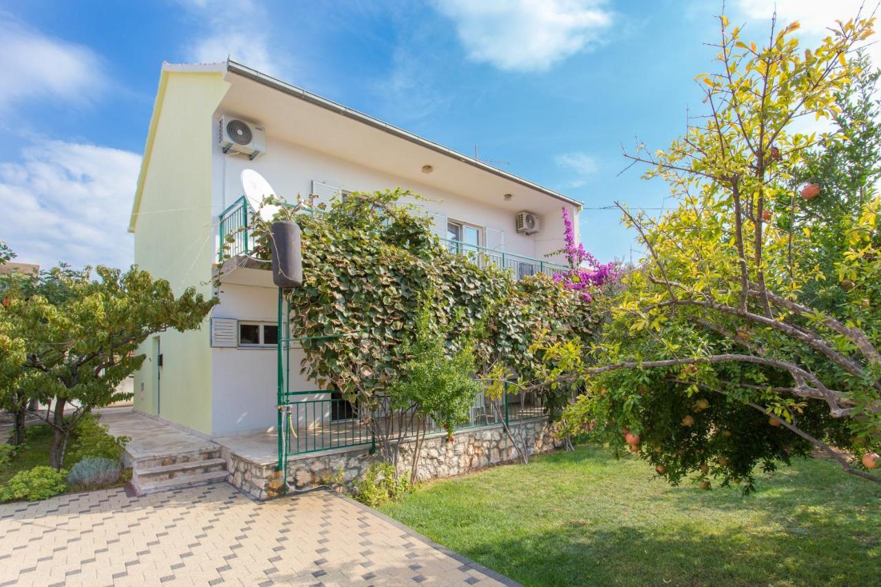 מרינה Seaside Holiday House Poljica, Trogir - 5161 מראה חיצוני תמונה